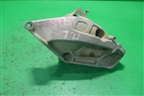 Кронштейн двигателя левый (070199307B) для Volkswagen Touareg c 2002-2010г