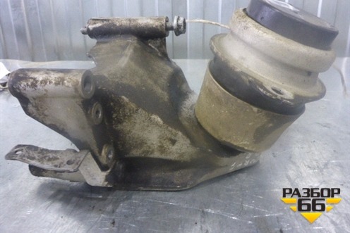 Опора двигателя (с кронштейном) (7L6199131C) для Volkswagen Touareg c 2002-2010г