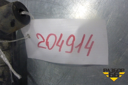 Кронштейн заднего бампера центральный (7L6807863B) для Volkswagen Touareg c 2002-2010г