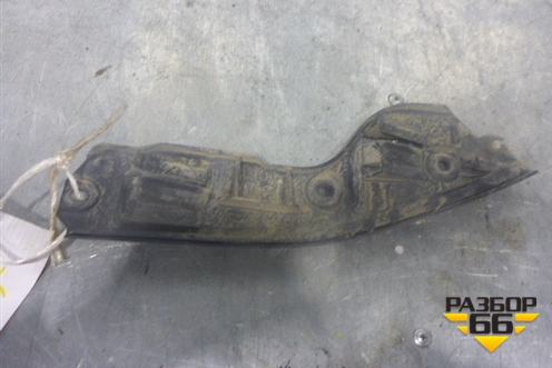 Кронштейн заднего бампера левый (боковой) (7L6807393B) для Volkswagen Touareg c 2002-2010г