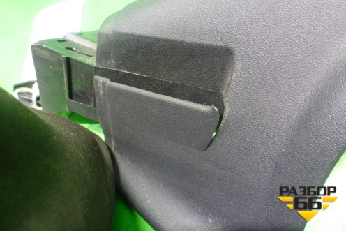 Обшивка стойки задняя нижняя правая (8200114429) для Renault Megane 2 с 2002-2009г