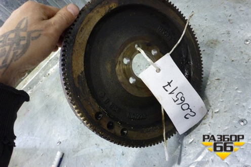 Маховик (1.6л HR МКПП) для Nissan Qashqai (J10E) с 2006-2013г