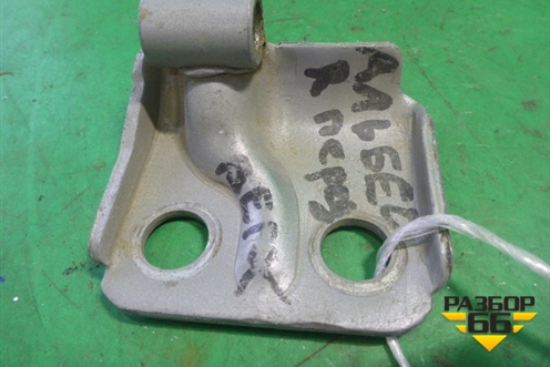Петля двери передней правой верхняя (46816524) для Fiat Albea с 2003г