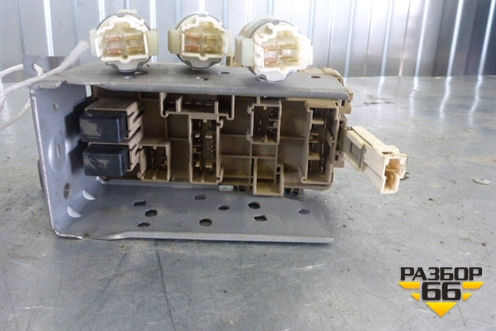 Блок предохранителей салонный для Subaru Forester (Sg5-9) с 2002-2007г