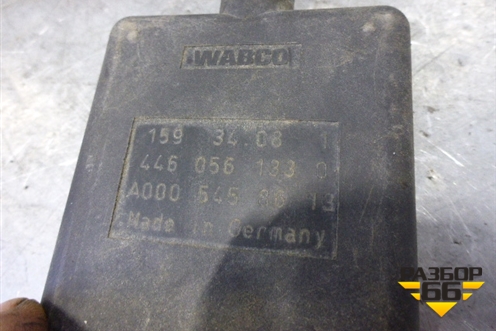 Пульт управления пневморессорами (А0005458613) для Mercedes Benz  TRUCK Axor 2 с 2004г