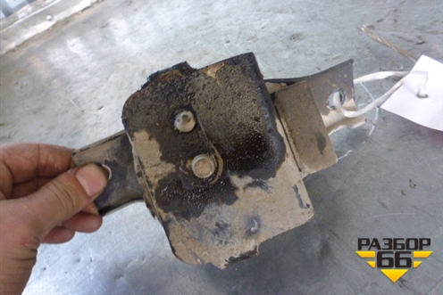 Опора двигателя левая для Subaru Forester (Sg5-9) с 2002-2007г