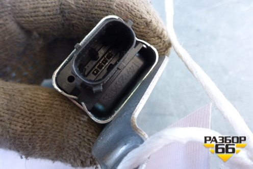 Датчик AIR BAG (правый) (98235SA040) для Subaru Forester (Sg5-9) с 2002-2007г