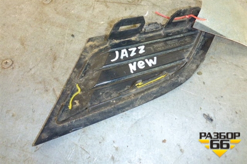 Решетка в передний бампер левая для Honda Jazz(GE) с 2008-2014г