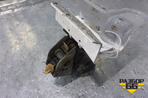 Замок кабины гидравлический левый для Volvo TRUCK FH с 2002-2008г (ФШ)