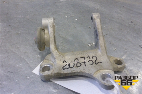 Кронштейн КПП левый для Honda CR-V(RD4) с 2002-2006г