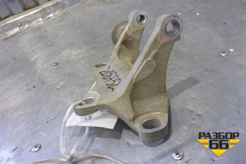 Кронштейн КПП левый для Honda CR-V(RD4) с 2002-2006г