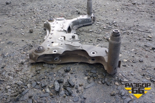 Подрамник передний МКПП для Renault Megane 3 с 2008-2016г