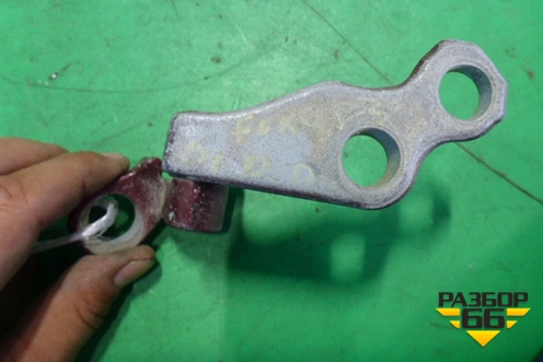 Петля двери передней правой верхняя для Ford Focus 2 с 2005-2008г