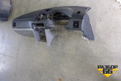 Торпедо с AIR BAG (правый руль) для Subaru Forester (Sg5-9) с 2002-2007г