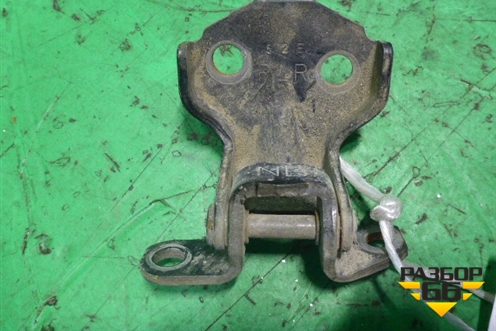 Петля двери задней правой нижняя (61520FA020) для Subaru Forester (Sg5-9) с 2002-2007г