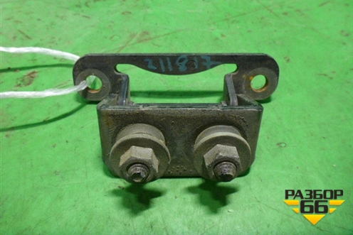 Петля двери багажника (61820FC100) для Subaru Forester (Sg5-9) с 2002-2007г