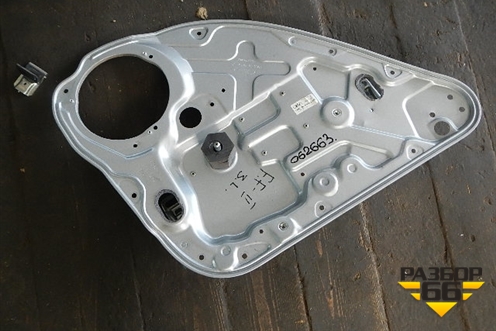 Стеклоподъёмник механический задний левый для Ford Focus 2 с 2005-2008г