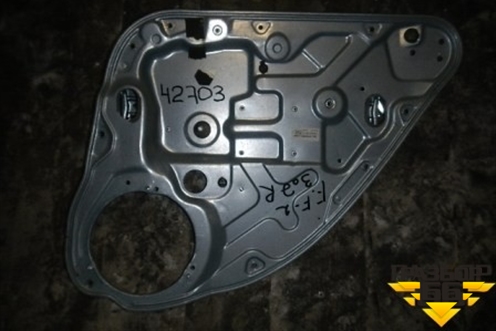 Стеклоподъёмник механический задний правый для Ford Focus 2 с 2005-2008г