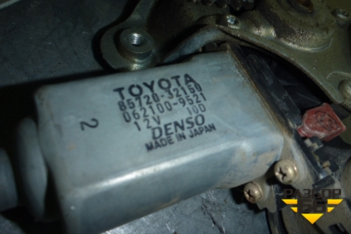 Стеклоподъёмник электрический задний правый (8572032150) для Toyota Rav-4 с 2000-2005г