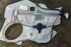Стеклоподъёмник электрический задний правый для Mazda Mazda 3 (BL) с 2009-2013г