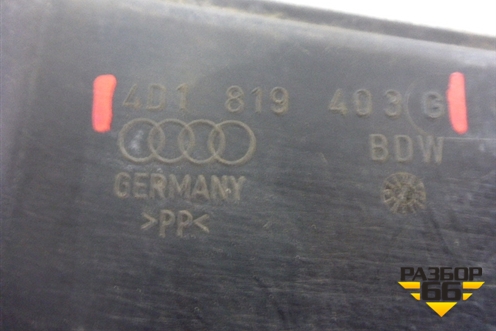 Решетка стеклоочистителей левая (передняя) (4D1819403G) для Audi A8 с 1998-2003г