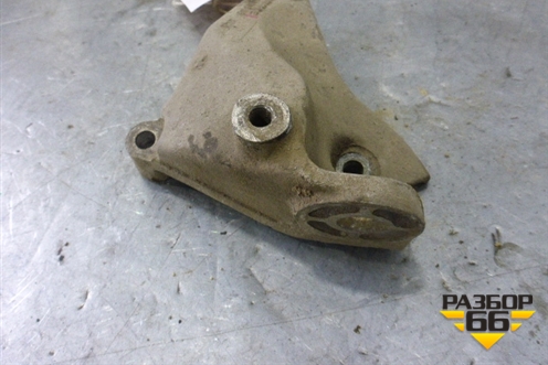 Кронштейн КПП левый (4D0389107E) для Audi A8 с 1998-2003г
