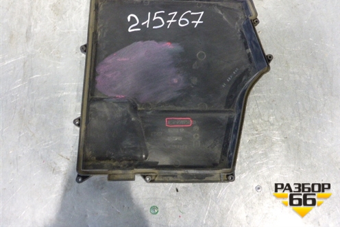 Крышка блока предохранителей (12527516750) для Land Rover Range Rover 3 с 2002-2012г