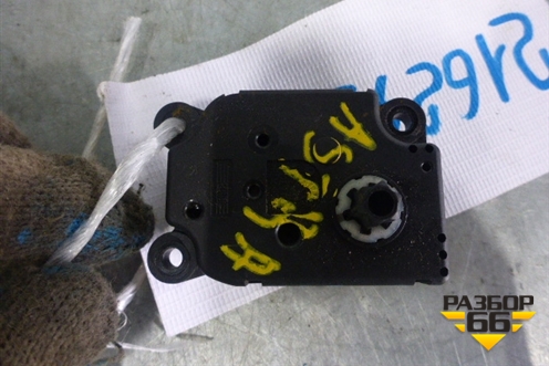 Моторчик заслонки отопителя (U9518001) для Opel Astra J с 2009г