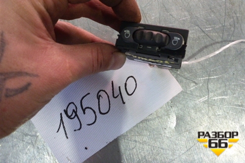 Переключатель корректора фар (8200022569) для Renault Clio с 1998-2002г