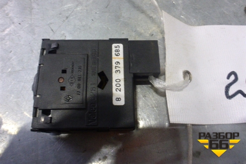 Переключатель корректора фар (8200379685) для Renault Symbol с 2008г