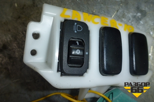 Переключатель корректора фар для Mitsubishi Lancer-X с 2007г