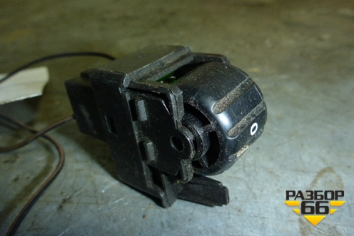 Переключатель корректора фар для Mitsubishi Pajero Sport с 1996-2008г