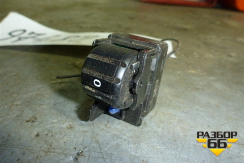 Переключатель корректора фар для Mitsubishi Pajero Sport с 1996-2008г