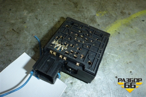 Переключатель корректора фар (8200379685) для Renault Symbol с 2008г