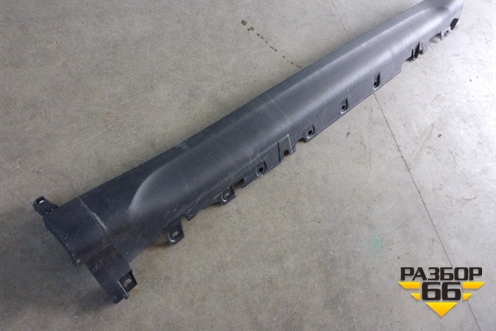 Накладка на порог наружная правая новая (51777319854) для BMW X6 E71 с 2008-2014г