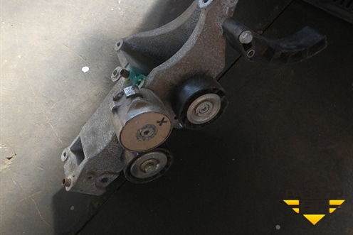 Кронштейн генератора (55186284) для Fiat Albea с 2003г