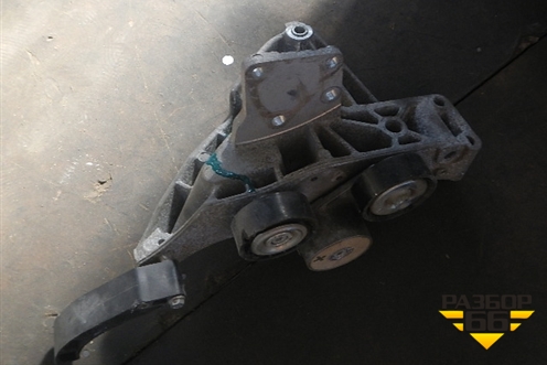 Кронштейн генератора (55186284) для Fiat Albea с 2003г