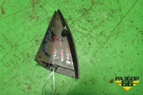 Накладка двери передней правой уголок (1S71F23408DN) для Ford Mondeo 3 с 2000-2007г