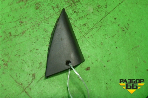 Накладка двери передней правой уголок (1S71F23408DN) для Ford Mondeo 3 с 2000-2007г