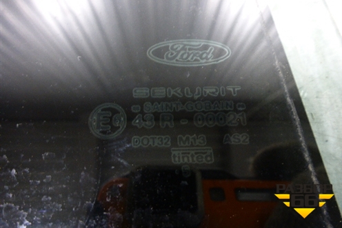 Стекло двери задней правой (седан) для Ford Mondeo 3 с 2000-2007г