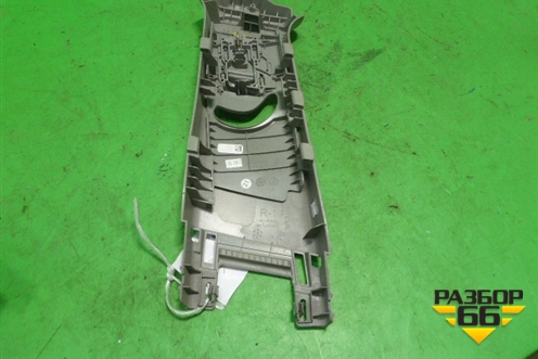 Обшивка стойки центральная верхняя правая (84111TR0A020) для Honda Civic 4D с 2012г