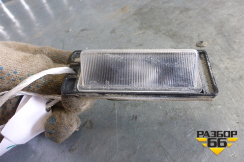 Фонарь подсветки номера для Mitsubishi Lancer-9  с 2003-2008г