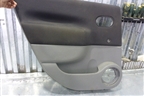 Обшивка двери задней левой под механику (8200213371) для Renault Scenic с 2003-2009г