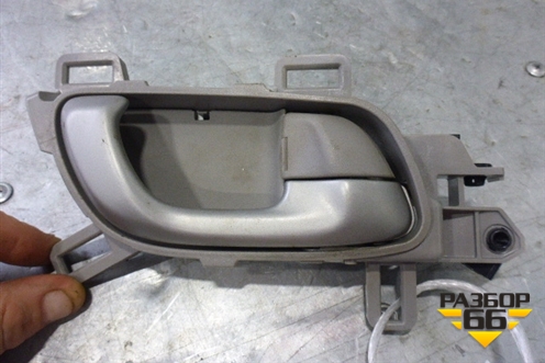Ручка внутренняя двери передней правой для Honda Civic 4D с 2012г