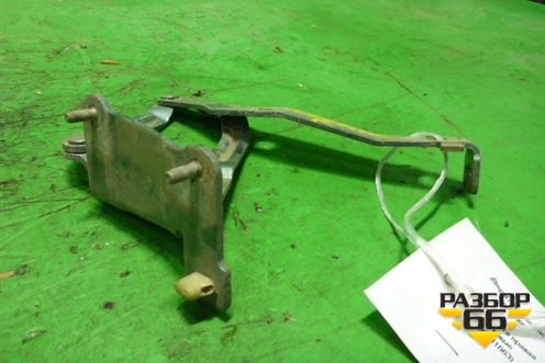 Петля капота правая (8200081663) для Renault Scenic с 2003-2009г