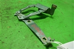 Петля капота правая (8200081663) для Renault Scenic с 2003-2009г