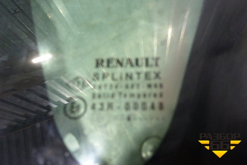 Стекло глухое правое для Renault Scenic с 2003-2009г