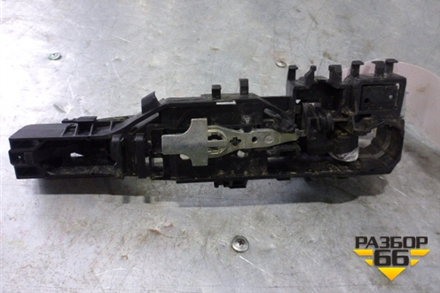 Ручка наружная двери передней левой для Renault Scenic с 2003-2009г