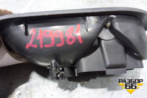 Ручка внутренняя двери задней правой (8200028486) для Renault Scenic с 2003-2009г
