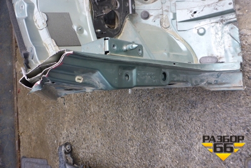Лонжерон передний левый (7751476153) для Renault Scenic с 2003-2009г